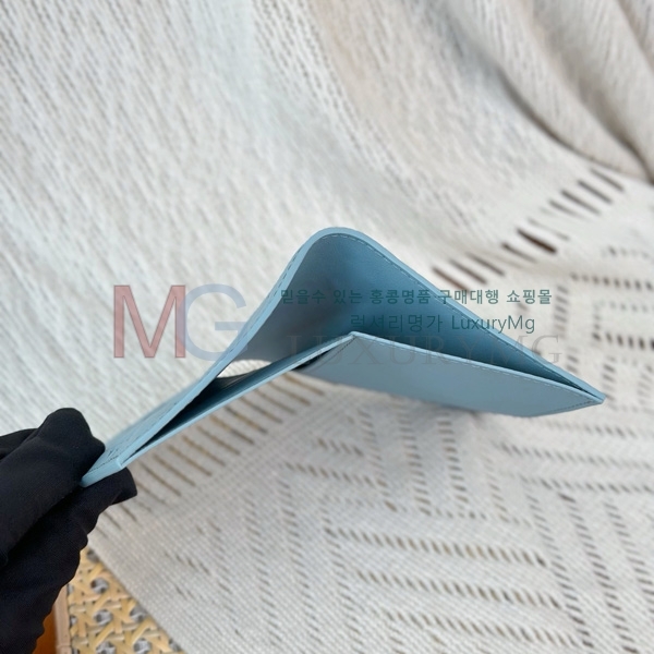 ���̺��� �н���Ʈ Ŀ�� �������� M14798-207