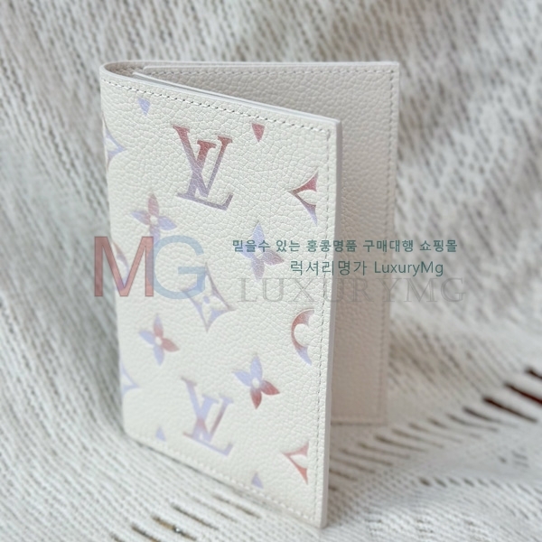 ���̺��� �н���Ʈ Ŀ�� M25917-50