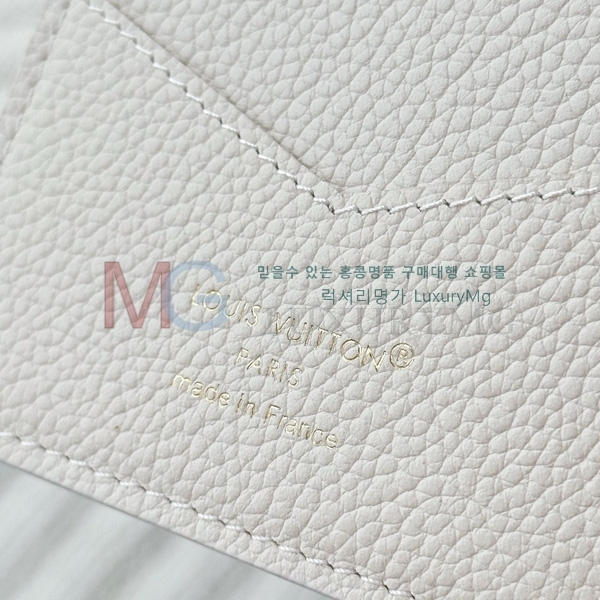 ���̺��� �н���Ʈ Ŀ�� M25917-50