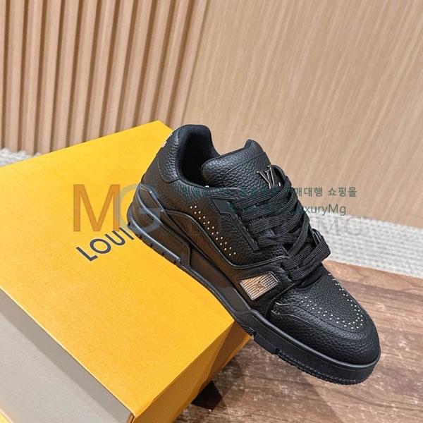  �������� ���̺��� 𝐋-𝐓𝐑𝐀𝐈𝐍𝐄𝐑 ����Ŀ�� 1LV522365