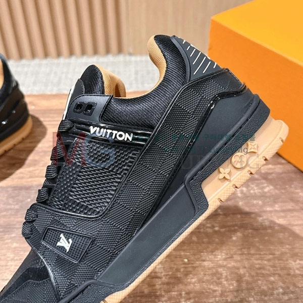 �������� ���̺��� 𝐋-𝐓𝐑𝐀𝐈𝐍𝐄𝐑 ����Ŀ�� 1LV55506-7