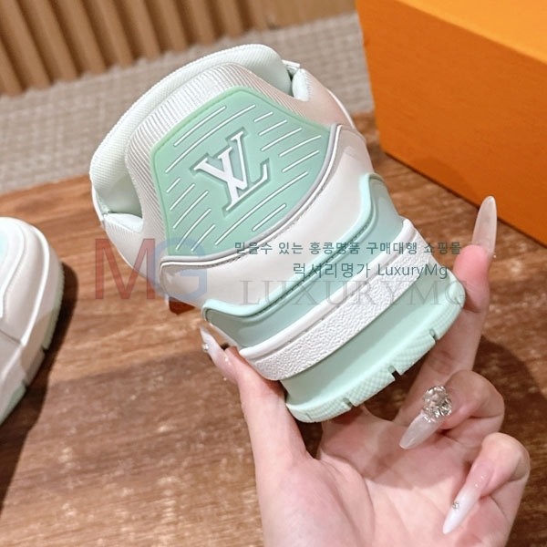  �������� ���̺��� 𝐋-𝐓𝐑𝐀𝐈𝐍𝐄𝐑 ����Ŀ�� 1LV55506-6