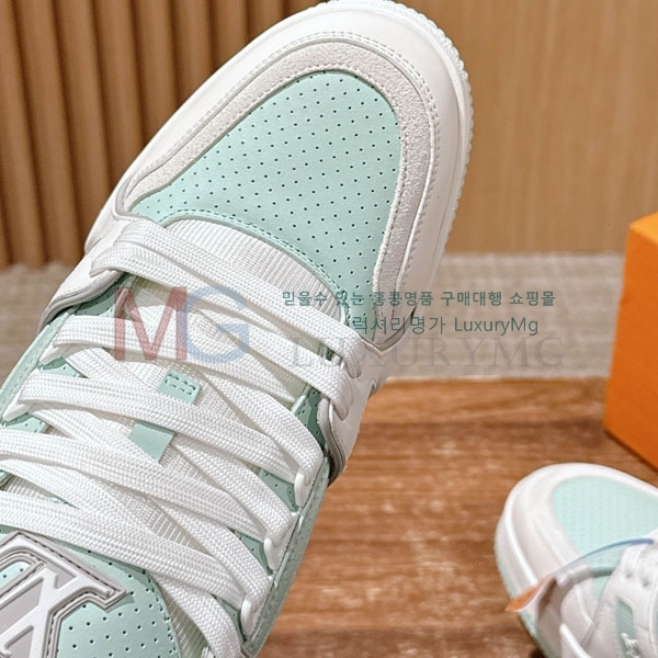  �������� ���̺��� 𝐋-𝐓𝐑𝐀𝐈𝐍𝐄𝐑 ����Ŀ�� 1LV55506-6