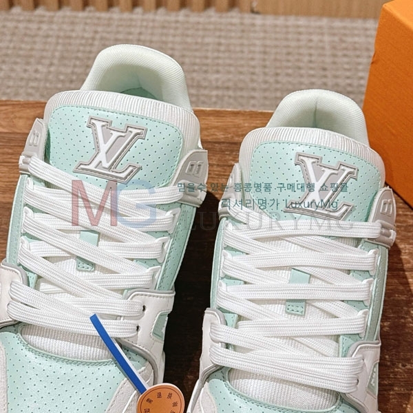  �������� ���̺��� 𝐋-𝐓𝐑𝐀𝐈𝐍𝐄𝐑 ����Ŀ�� 1LV55506-6