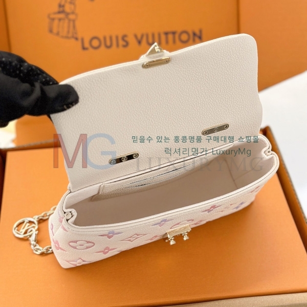 ���̺��� ���� ���鷻 �������� M25596-500