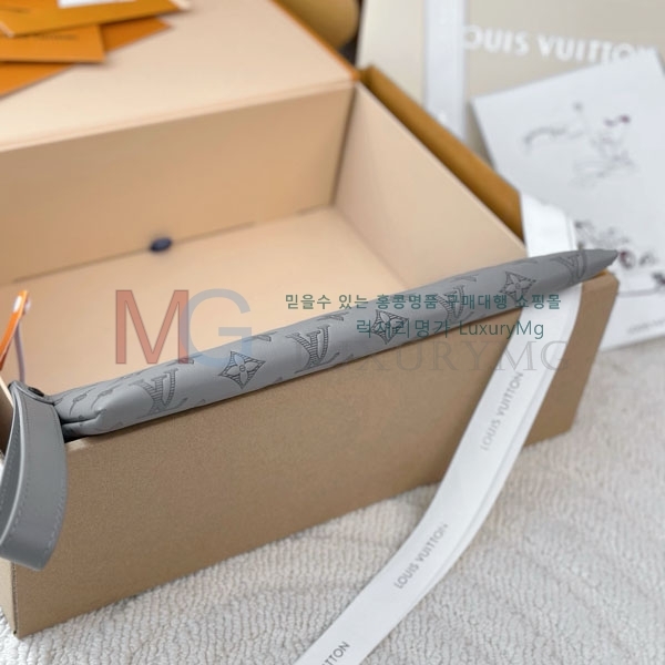 ���̺��� ����Ʈ ���� �Ŀ�ġ M81570-303
