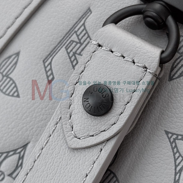 ���̺��� ����Ʈ ���� �Ŀ�ġ M81570-303