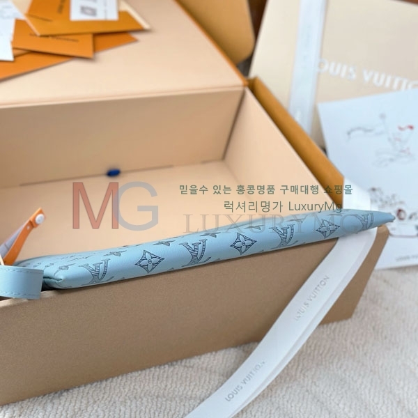 ���̺��� ����Ʈ ���� �Ŀ�ġ M81570-304