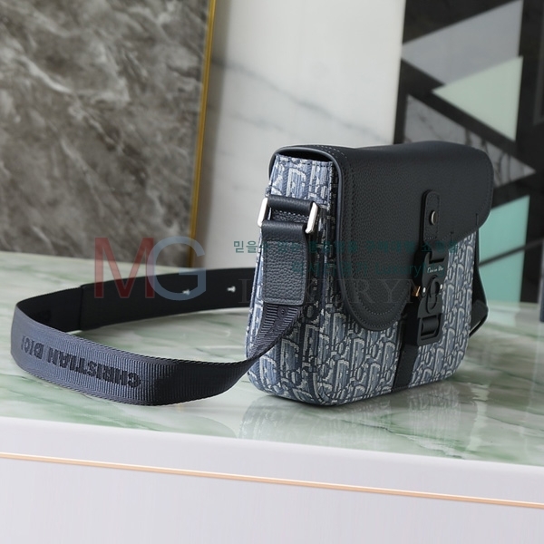 ��� �޽��� ũ�ν��� 1ADPO049-30