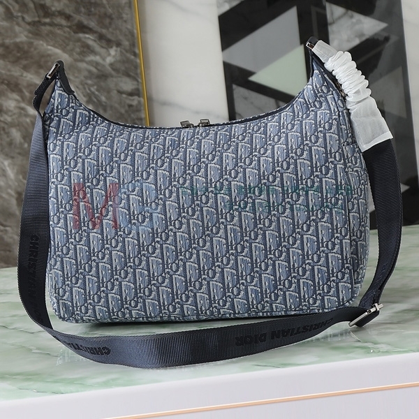 ��� ���̴� ����Ʈ ȣ���� �̵� 1ESME190-1