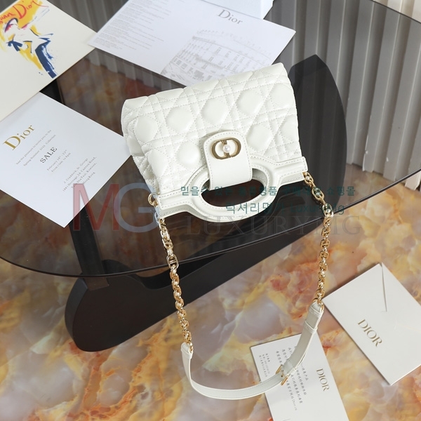 ��� Jolie ž �ڵ� �̴� �� S31233-2