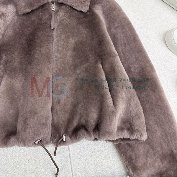 ���� �ο��� �þ �� ���� LOW23023-2