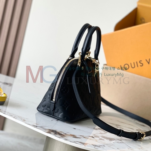 ���̺��� ���׷� �˸� BB M26409-501