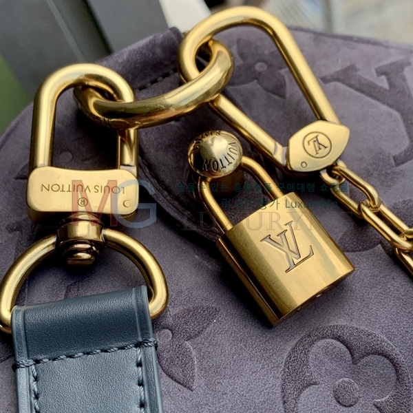 ���̺��� ���ǵ� ����Ʈ �ݵѸ��� 40 M15225-1
