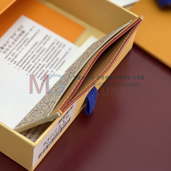 ���̺��� ī�� Ȧ�� M27115-2