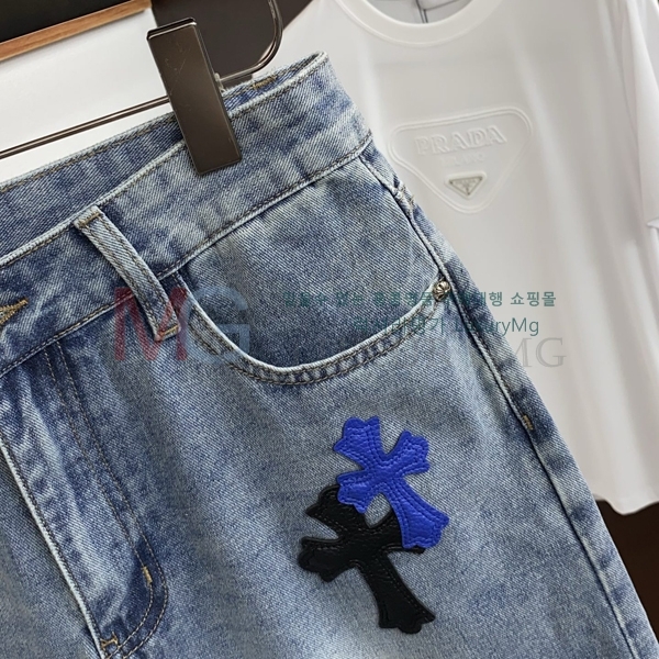 ���� ũ������ �ݹ��� C12589