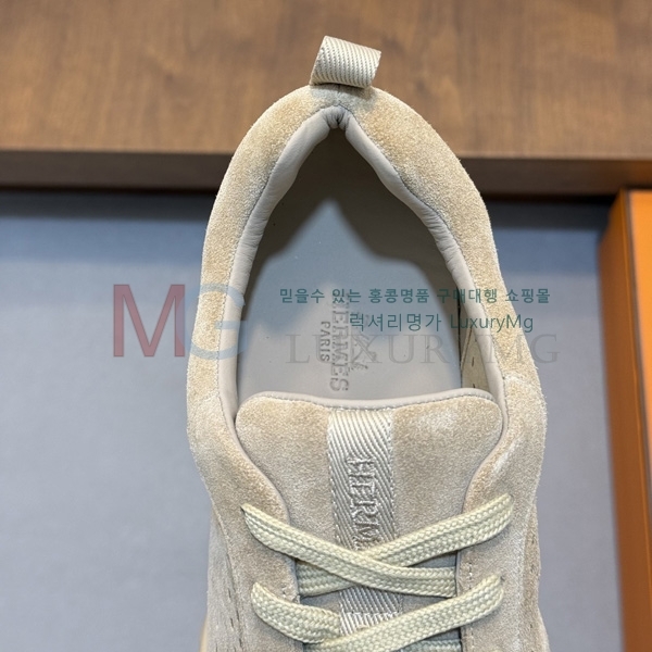 ���� �����޽� �ȭ HR93504-4