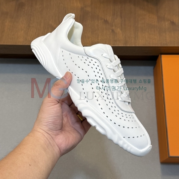 ���� �����޽� �ȭ HR93504-1