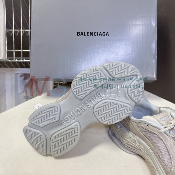 �������� �߷��þư� ����Ŀ�� BA81171-4