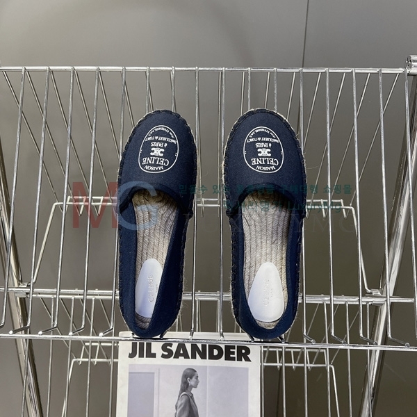 ������ �����ĵ� �÷����� SS477809