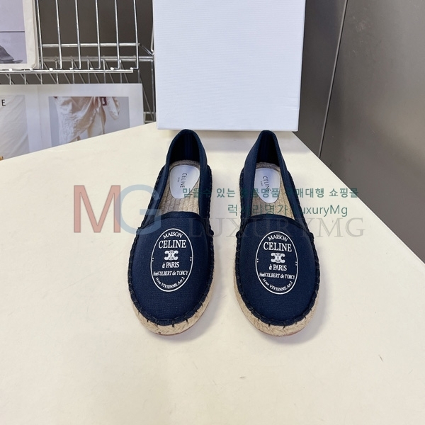������ �����ĵ� �÷����� SS477809
