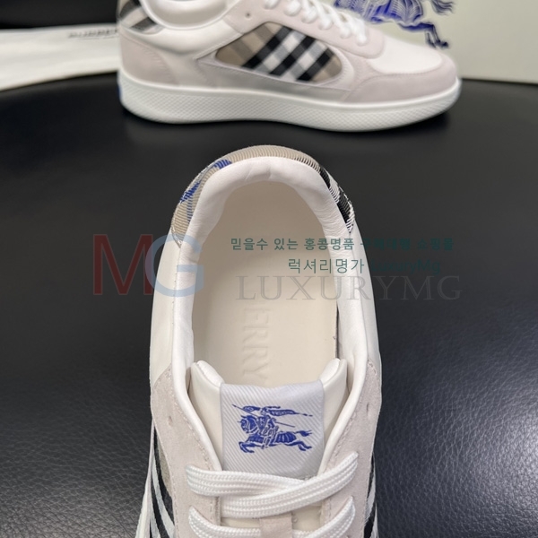 ���� ������ �ȭ BY8890571-4