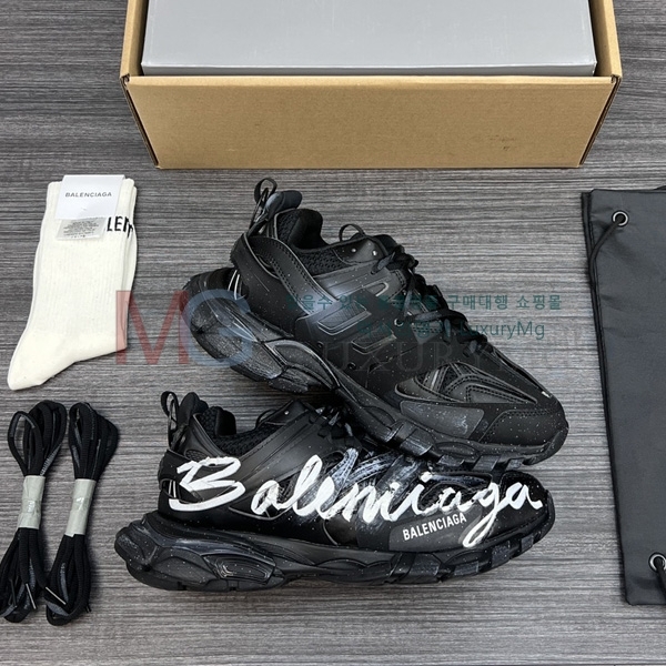 �������� �߷��þư� ����Ŀ�� BA812260