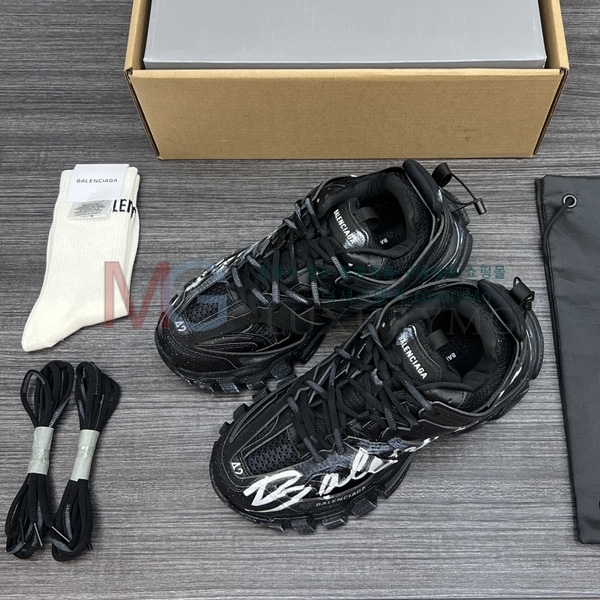 �������� �߷��þư� ����Ŀ�� BA812260