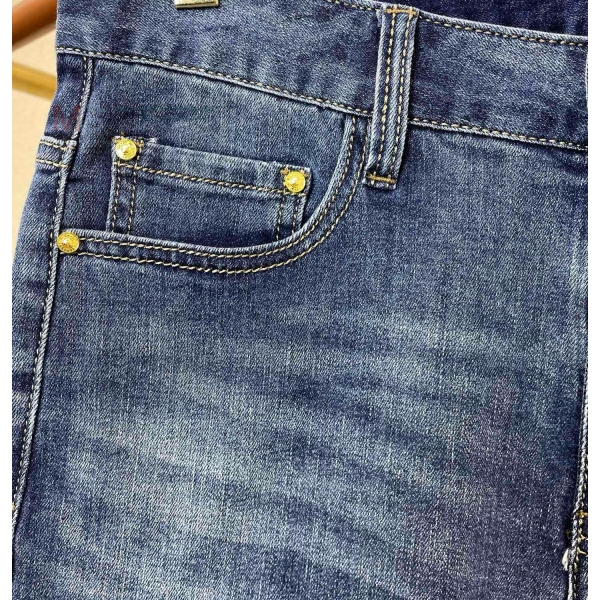 ���� ũ������ �ݹ��� 23436299