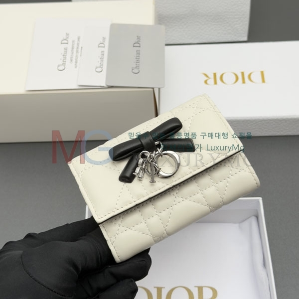 ��� ���̵� ��� �۸��� ���� S2607-2