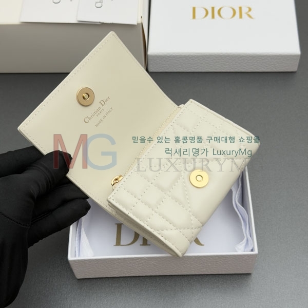 ��� ���̵� ��� �۸��� ���� S4026-2