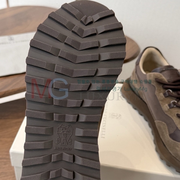  ���� ���ڷ� ��ġ�ڸ� ����Ŀ�� BC570772-8