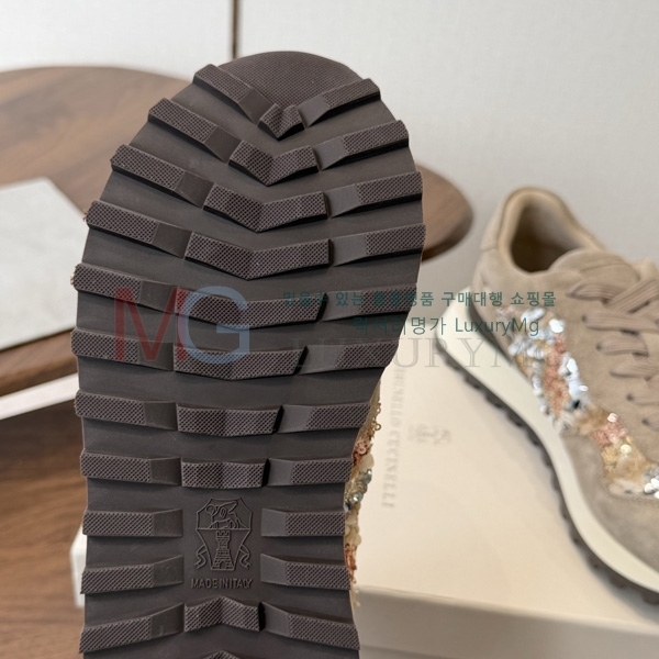  ���� ���ڷ� ��ġ�ڸ� ����Ŀ�� BC570772-1