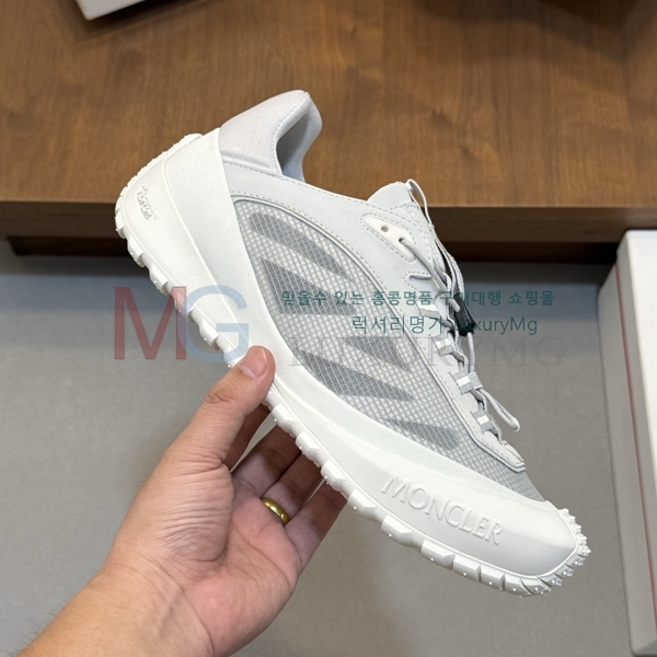 ���� ��**�� �ȭ MK6322206-3
