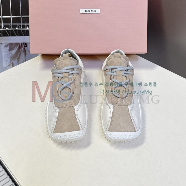 ���� �̿�̿� ����Ŀ�� MIU02240-3